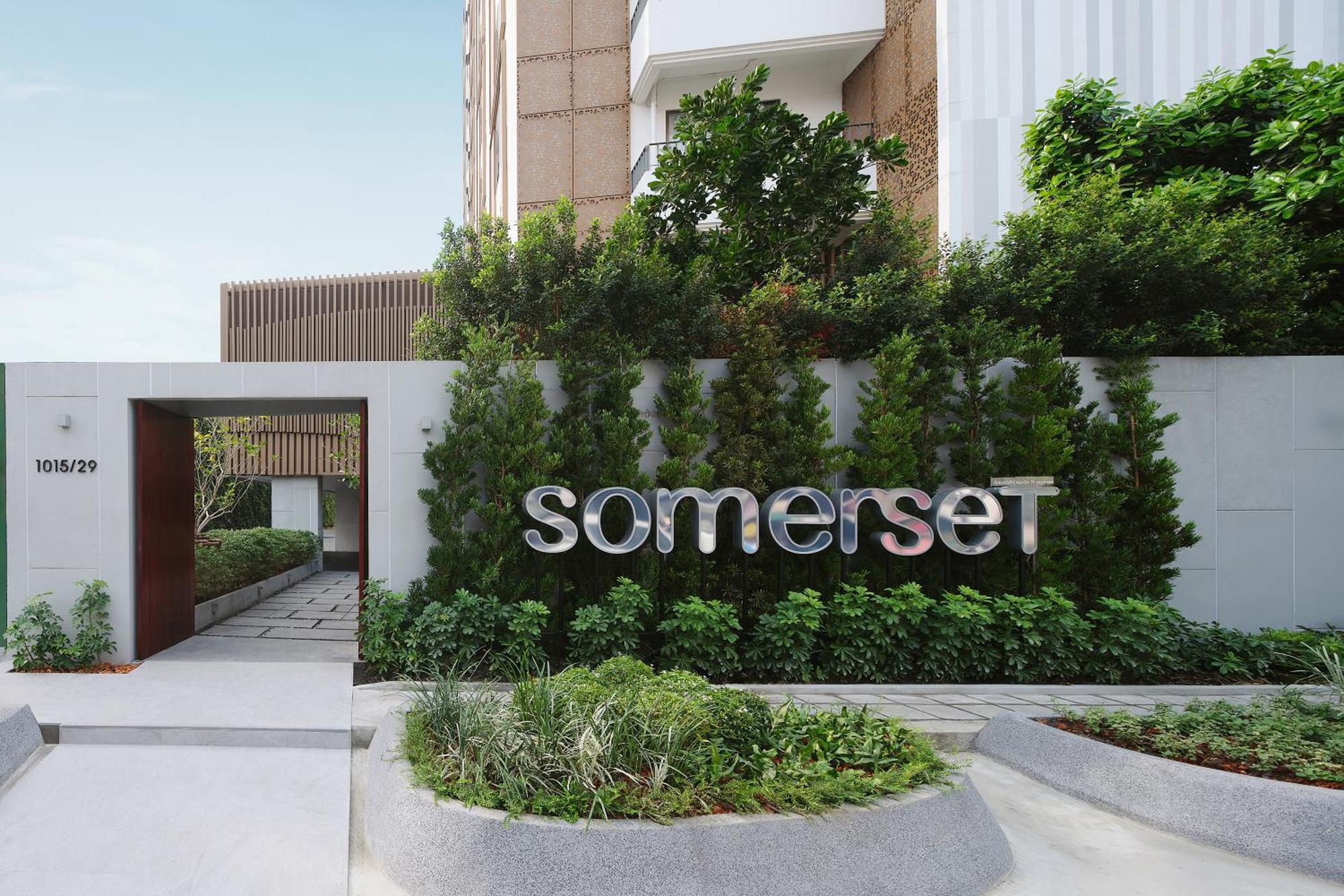 Somerset Sukhumvit 71 Бангкок Экстерьер фото